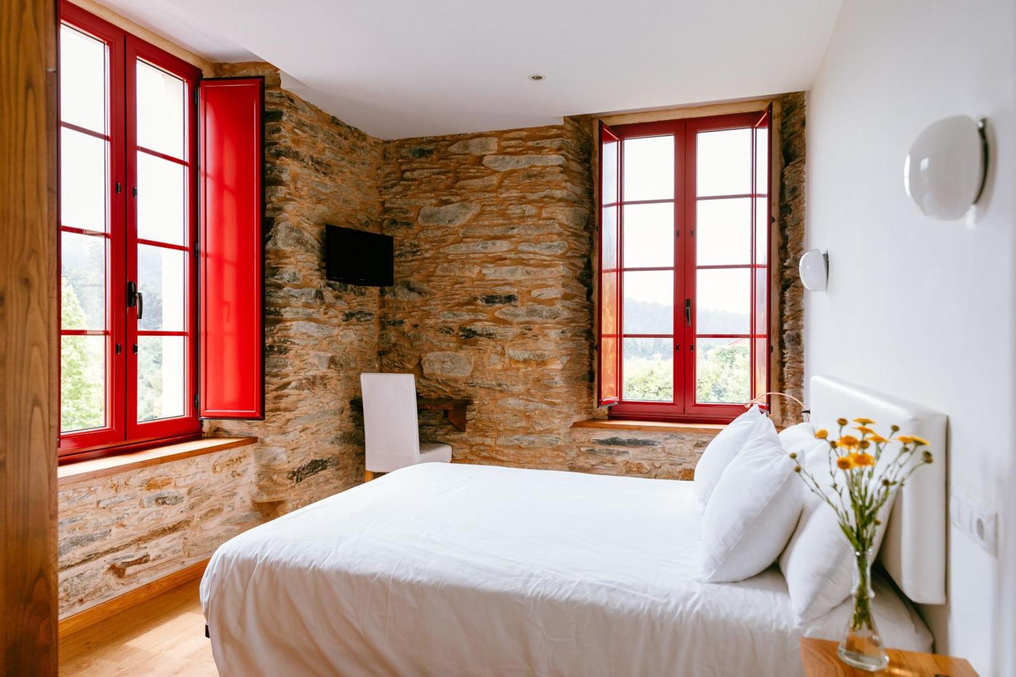 Hotel El Castano Dormilon Санта Марта де Ортигейра Екстериор снимка